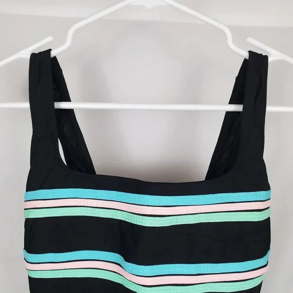 Women's INCHES AWAY One Piece Swimsuit SZ 10 Black Slimming Tummy Flatter Square - Picture 3 of 14